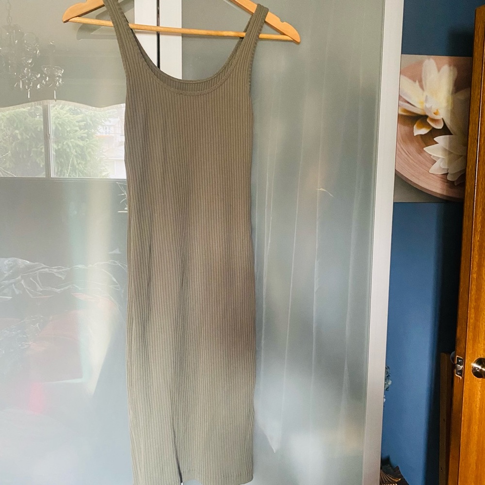 Aritzia Wilfred free ribbed tank top dress